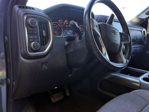 Used 2022 Chevrolet Silverado 1500 LT Trail Boss w/ Safety Package image 2