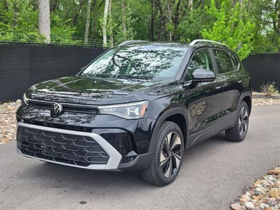 New 2026 Volkswagen Taos SE