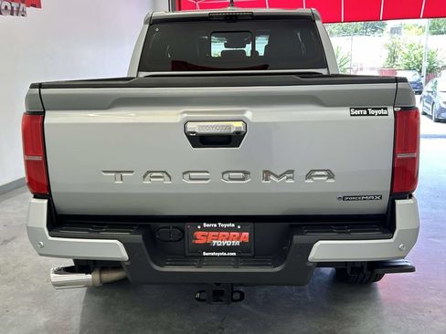 Certified 2024 Toyota Tacoma Limited AWD/4WD image 4
