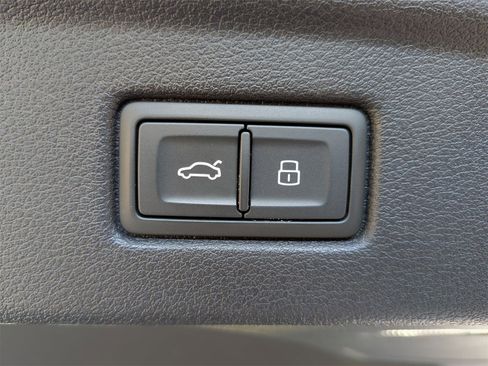 Used 2024 Audi A5 2.0T Premium image 33