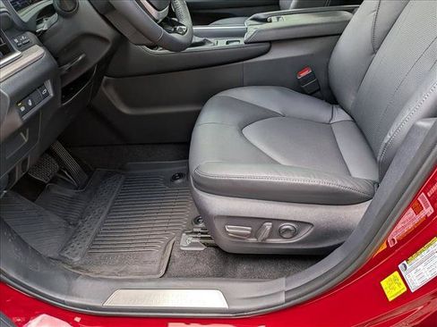 New 2026 Toyota Grand Highlander AWD image 4