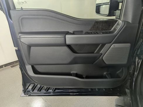 Used 2024 Ford F250 Lariat w/ Sport Appearance Package AWD/4WD image 14