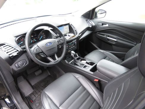 Used 2019 Ford Escape Titanium AWD/4WD image 11