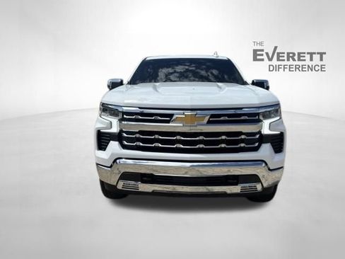 Used 2026 Chevrolet Silverado 1500 LTZ AWD/4WD image 2