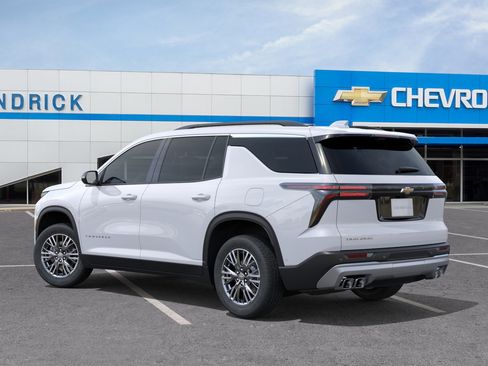 New 2026 Chevrolet Traverse LT FWD image 5