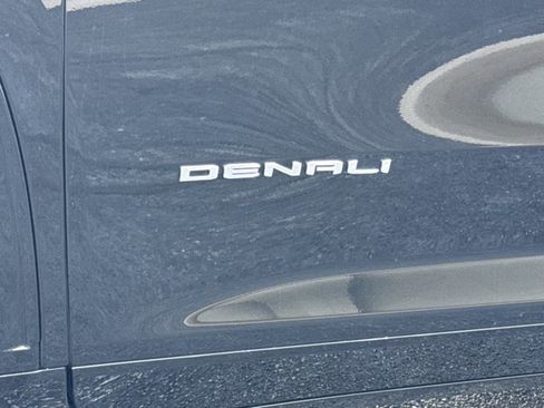 New 2026 GMC Acadia Denali Ultimate w/ LPO, Floor Liner Package image 16