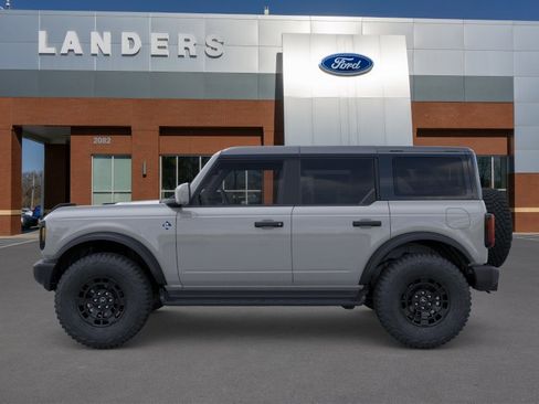 New 2026 Ford Bronco Outer Banks AWD/4WD image 3