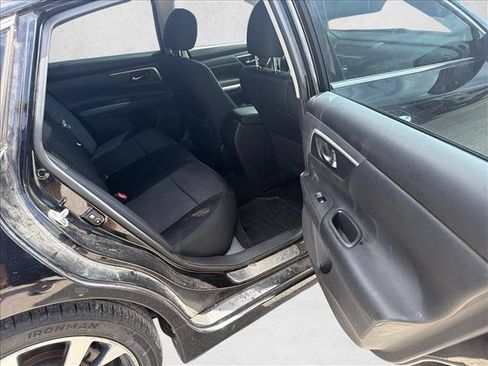 Used 2016 Nissan Altima 3.5 SR FWD image 19