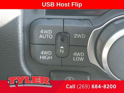 New 2026 RAM 1500 4x4 Crew Cab image 32