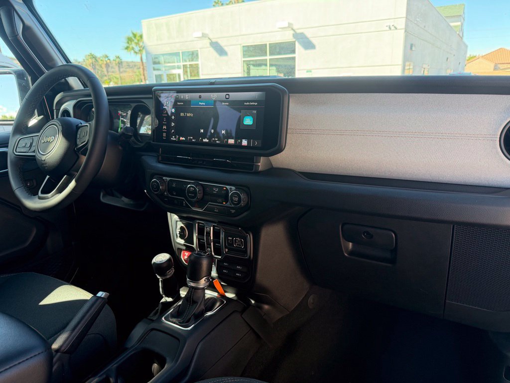 Used 2025 Jeep Wrangler Unlimited Sport S 4xe AWD/4WD image 18
