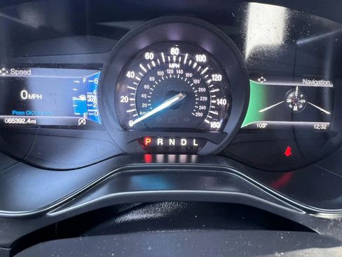 Used 2020 Ford Fusion SE image 31