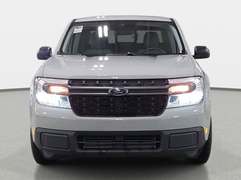 Used 2023 Ford Maverick XLT image 2