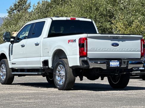 New 2025 Ford F250 Lariat w/ Chrome Package image 5