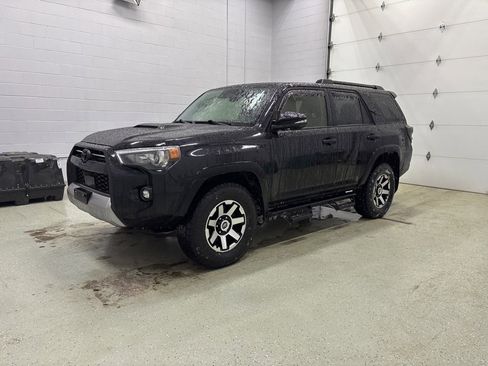 Used 2023 Toyota 4Runner TRD Off-Road Premium image 6