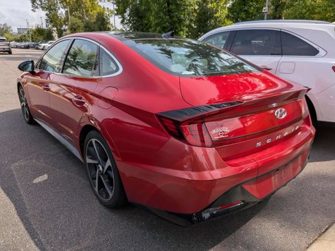 Used 2021 Hyundai Sonata SEL Plus w/ Tech Package FWD image 4
