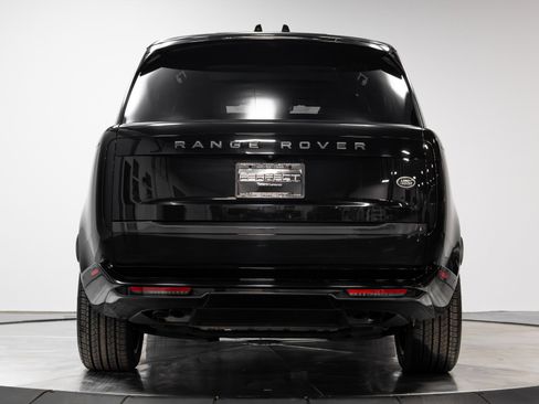 Used 2023 Land Rover Range Rover Long Wheelbase SE AWD/4WD image 42