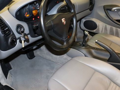 Used 2001 Porsche Boxster RWD image 14