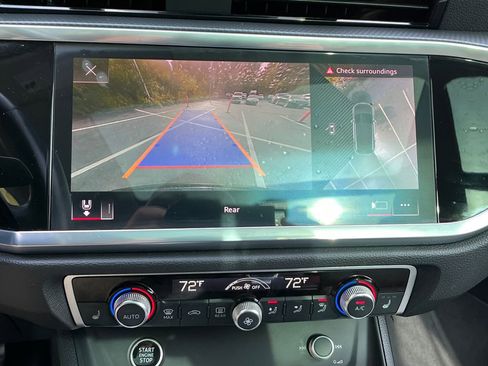 Used 2022 Audi Q3 2.0T Premium Plus w/ Premium Plus Package image 19