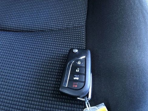 Certified 2025 Toyota RAV4 LE image 32