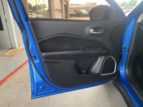 Used 2017 Jeep Compass Sport FWD image 10