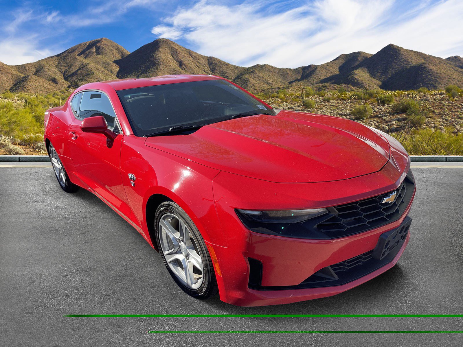 Used 2020 Chevrolet Camaro LT RWD image 3
