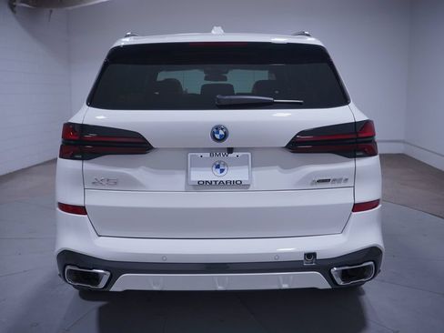 Used 2026 BMW X5 xDrive50e w/ M Sport Package AWD/4WD image 5
