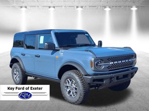 New 2025 Ford Bronco Badlands image 1