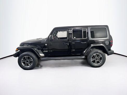 Used 2023 Jeep Wrangler Sahara w/ LED Lighting Group AWD/4WD image 8