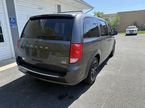Used 2019 Dodge Grand Caravan GT image 7