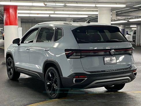 New 2026 Volkswagen Taos SE AWD/4WD image 5
