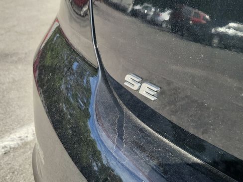 Used 2020 Hyundai Elantra SE FWD image 7