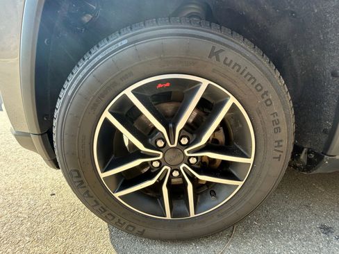 Used 2020 Jeep Grand Cherokee Trailhawk image 31