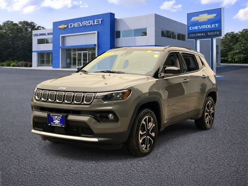Used 2022 Jeep Compass Limited AWD/4WD image 2