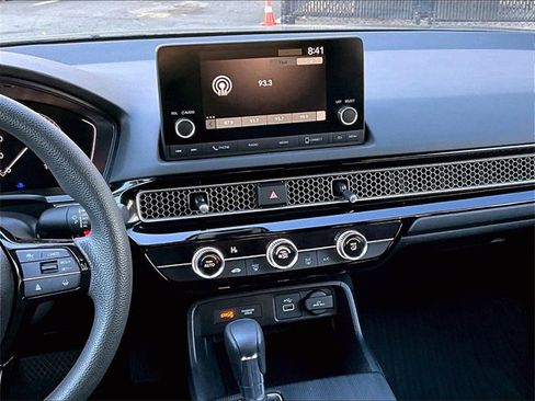 Used 2023 Honda Civic LX image 6