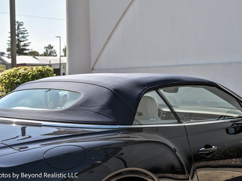 Used 2020 Bentley Continental GT image 26