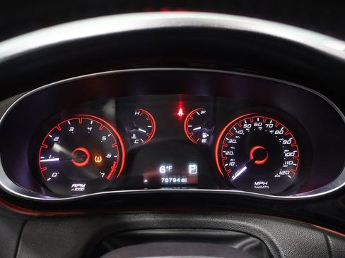 Used 2016 Dodge Dart SXT image 36