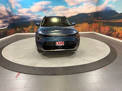 Used 2024 Kia Niro Wind FWD image 3