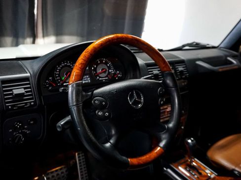 Used 2011 Mercedes-Benz G 55 AMG 4MATIC image 10