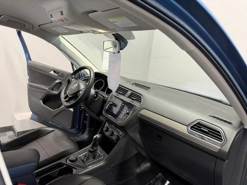Used 2020 Volkswagen Tiguan SE w/ 3rd Row Seat Package AWD/4WD image 25