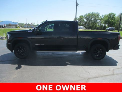 Used 2024 GMC Sierra 2500 AT4 w/ AT4 Premium Plus Package image 11