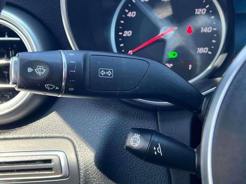 Used 2020 Mercedes-Benz C 300 4MATIC Sedan image 24