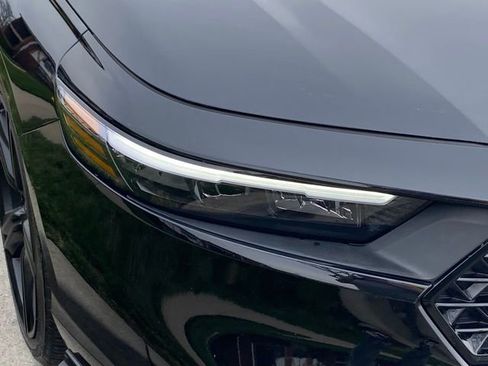 Used 2023 Honda Accord Sport image 7