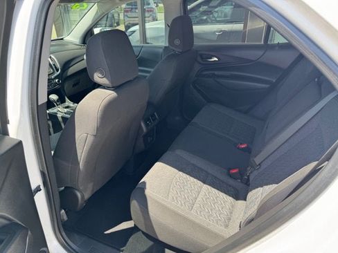 Used 2023 Chevrolet Equinox LT AWD/4WD image 9