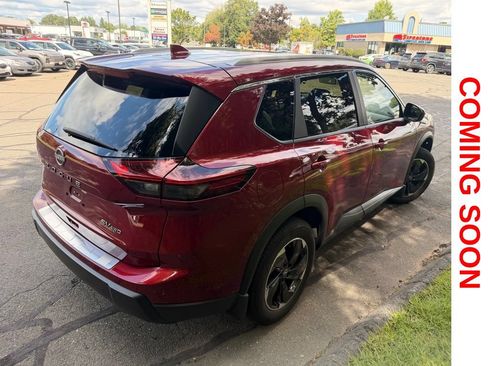 Used 2024 Nissan Rogue SV w/ SV Premium Package AWD/4WD image 9
