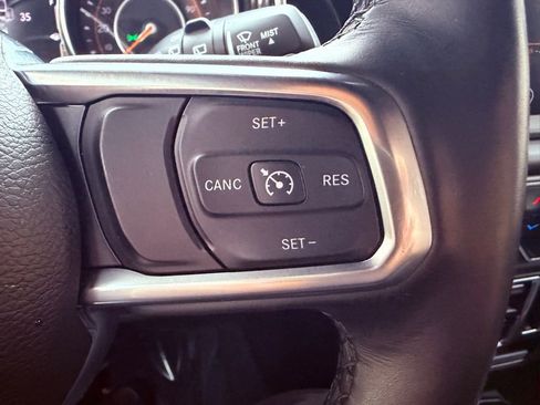 Used 2022 Jeep Wrangler Unlimited Sahara image 21