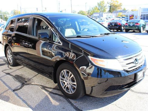 Used 2011 Honda Odyssey EX image 4
