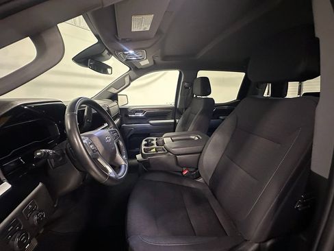 Used 2023 Chevrolet Silverado 1500 RST AWD/4WD image 3