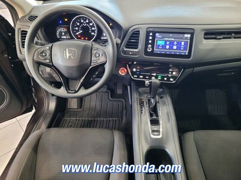 Used 2021 Honda HR-V EX image 9