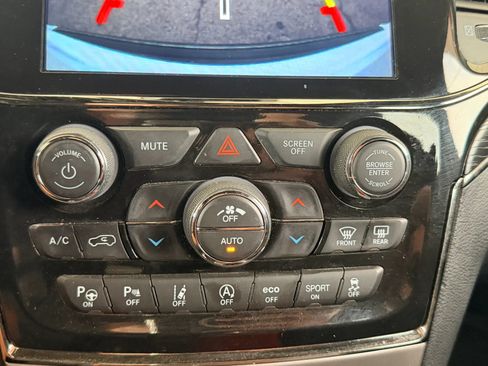 Used 2019 Jeep Grand Cherokee High Altitude AWD/4WD image 16