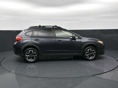 Used 2017 Subaru Crosstrek 2.0i Limited AWD/4WD image 4
